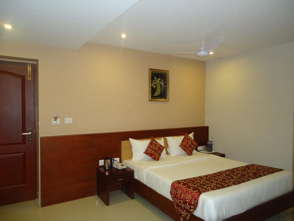 Pleasant Inn Пондичерри Экстерьер фото