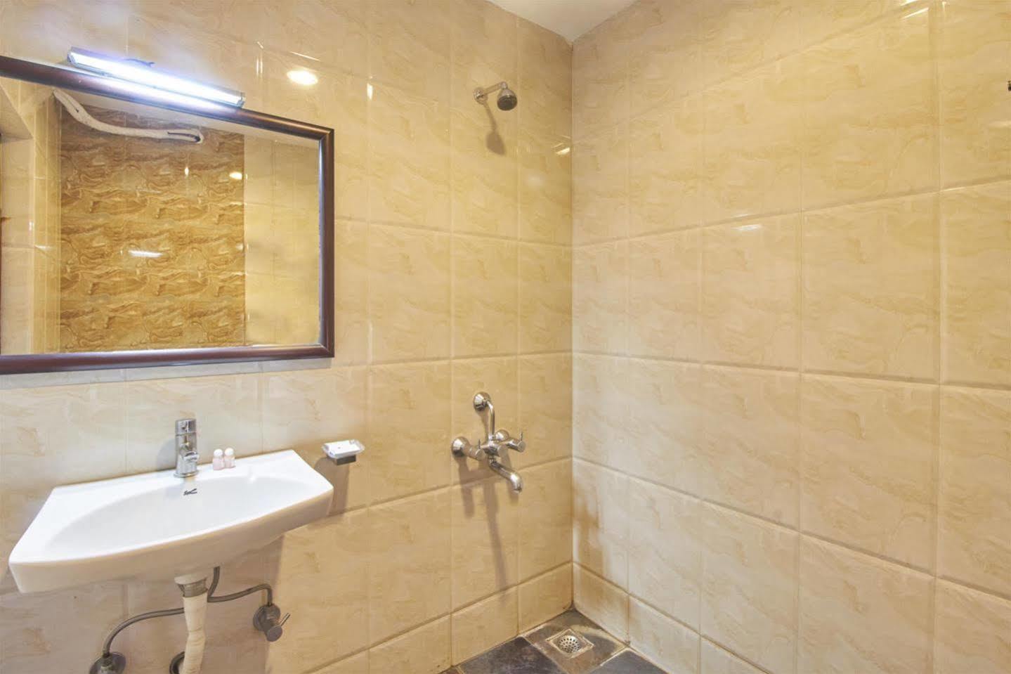 Pleasant Inn Пондичерри Экстерьер фото