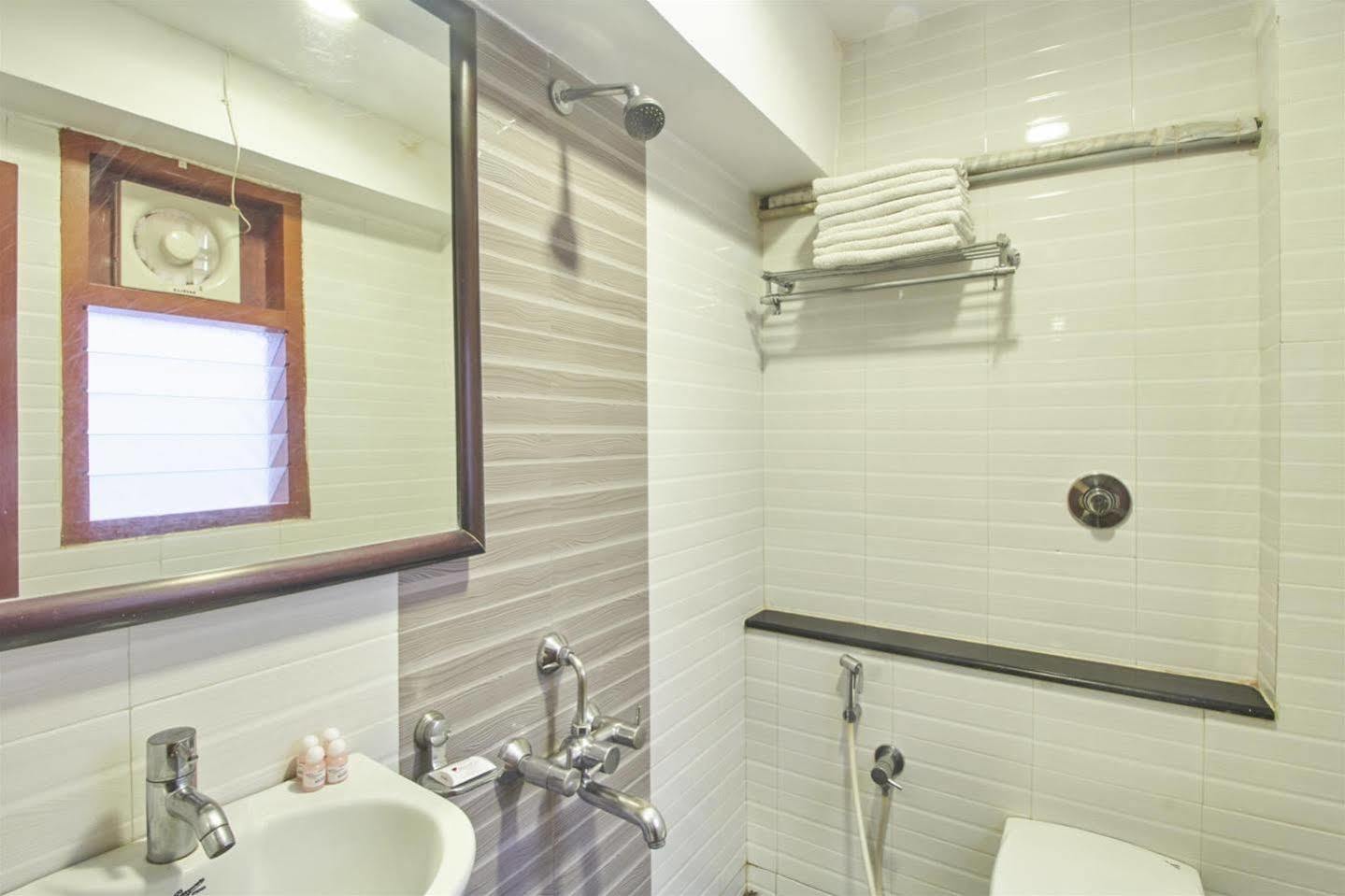 Pleasant Inn Пондичерри Экстерьер фото