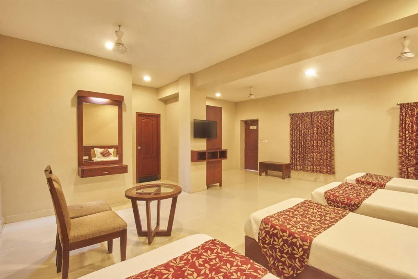 Pleasant Inn Пондичерри Экстерьер фото
